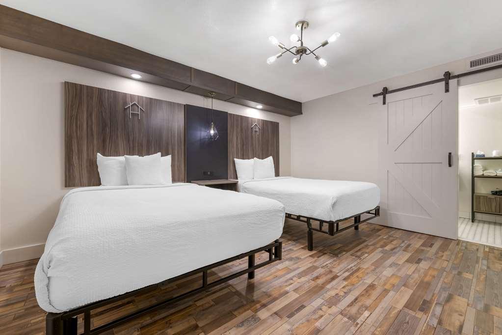 Hotel On Monroe Рочестер Номер фото