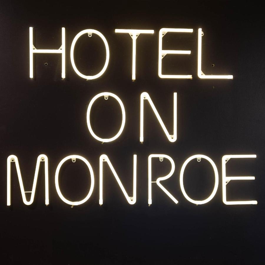 Hotel On Monroe Рочестер Экстерьер фото
