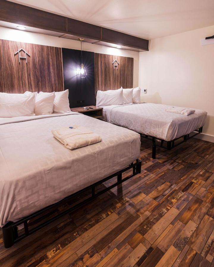 Hotel On Monroe Рочестер Экстерьер фото
